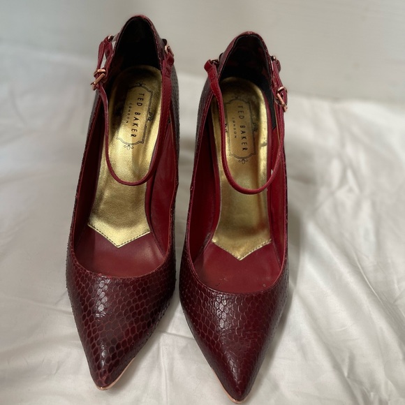 Ted Baker Shoes - Ted Baker | Ted Baker London Saasit Pump Crock Burgundy Gold Accent | Size 8